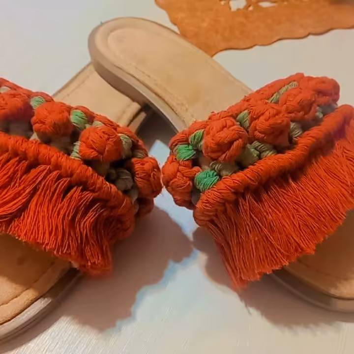 دمپایی کنفی 