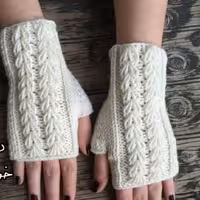 دستکش سفید بافتنی