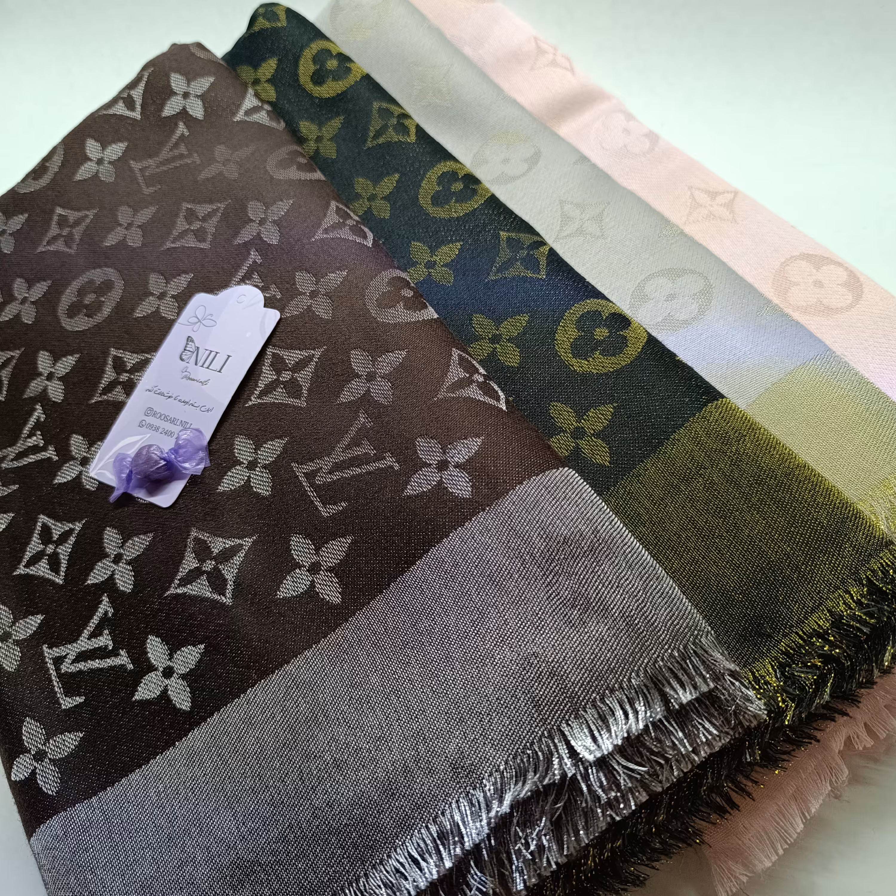 روسری کشمیر لمه دار Lv ال وی  دو رو وارداتی قواره 140 رنگبندی(ضخیم و مناسب فصل سرد)