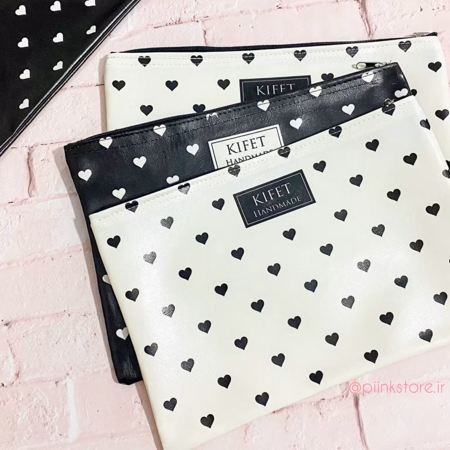 کاور چرمی قلبی مشکی سفید سایز a4  (پوشه قلبی) 