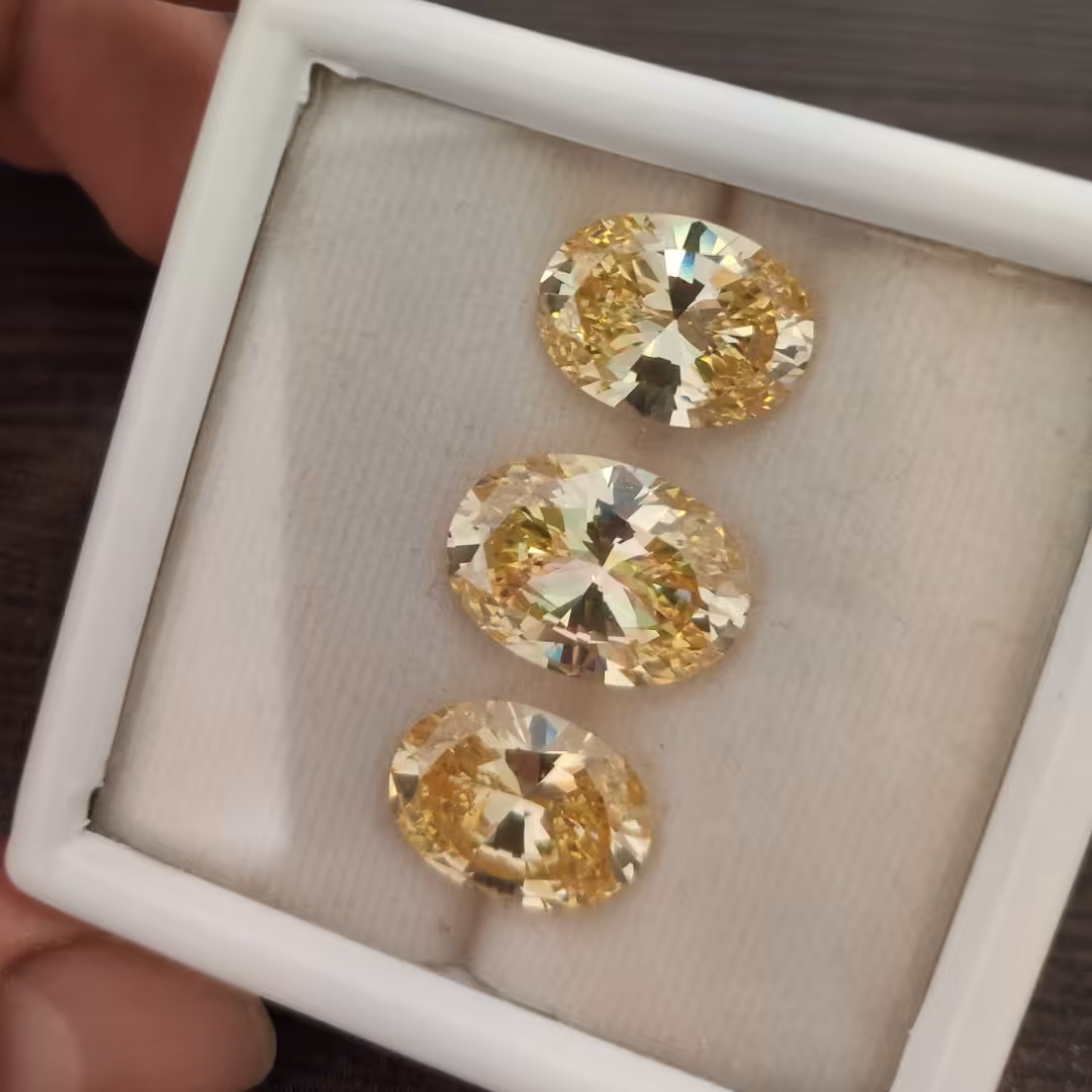 الماس طلایی زیرکنیا  اصل 