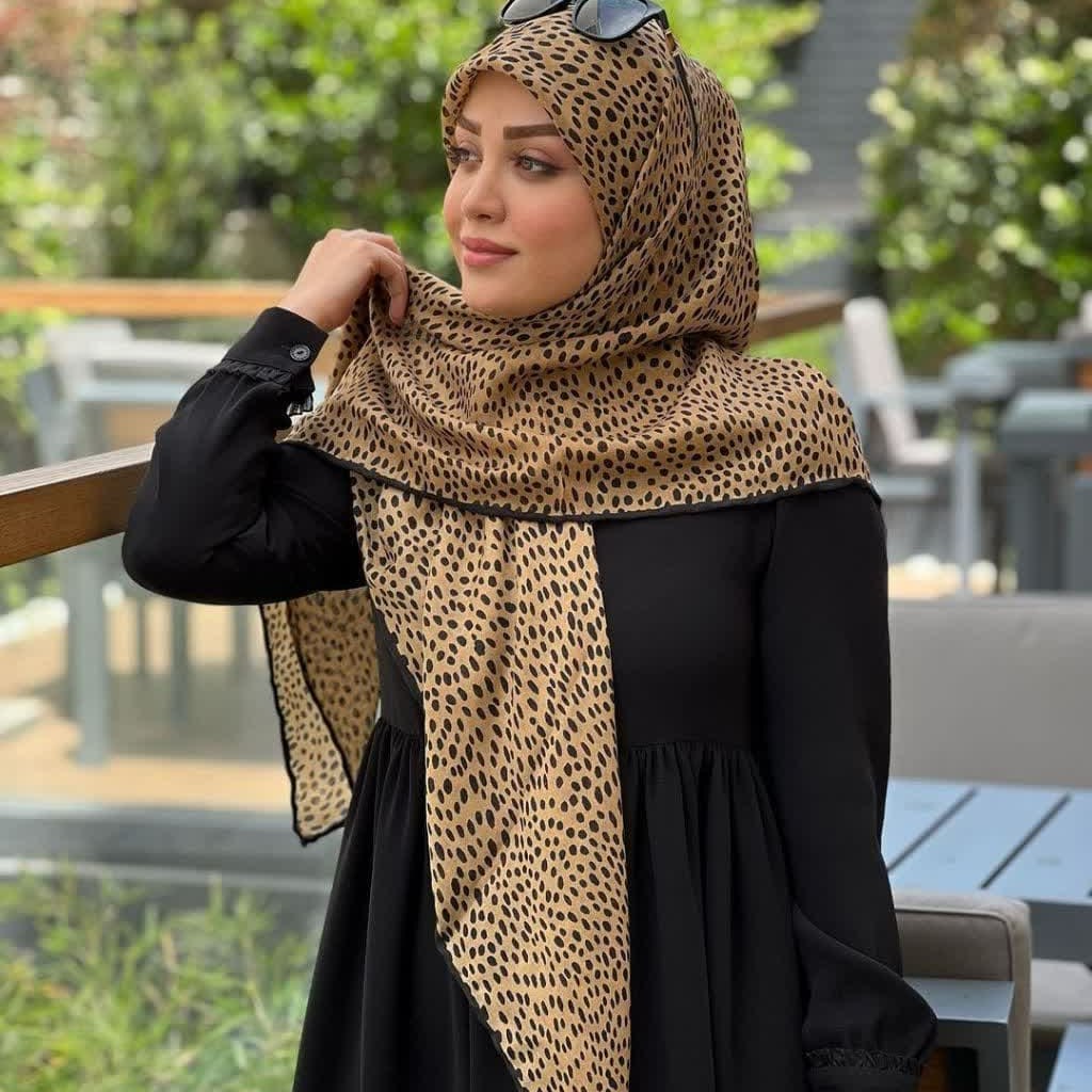 روسری نخ پنبه خالخالی (ارسال رایگان)
