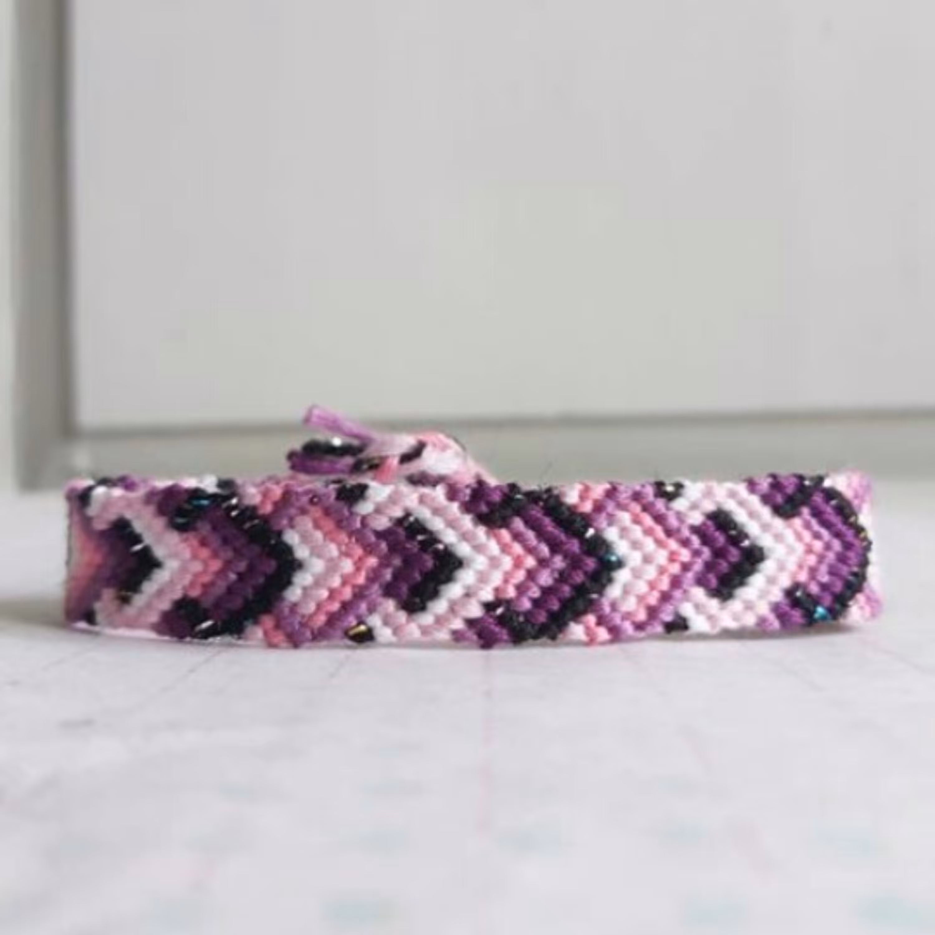 دستبند دوستی طرح نیم لوزی کد 73