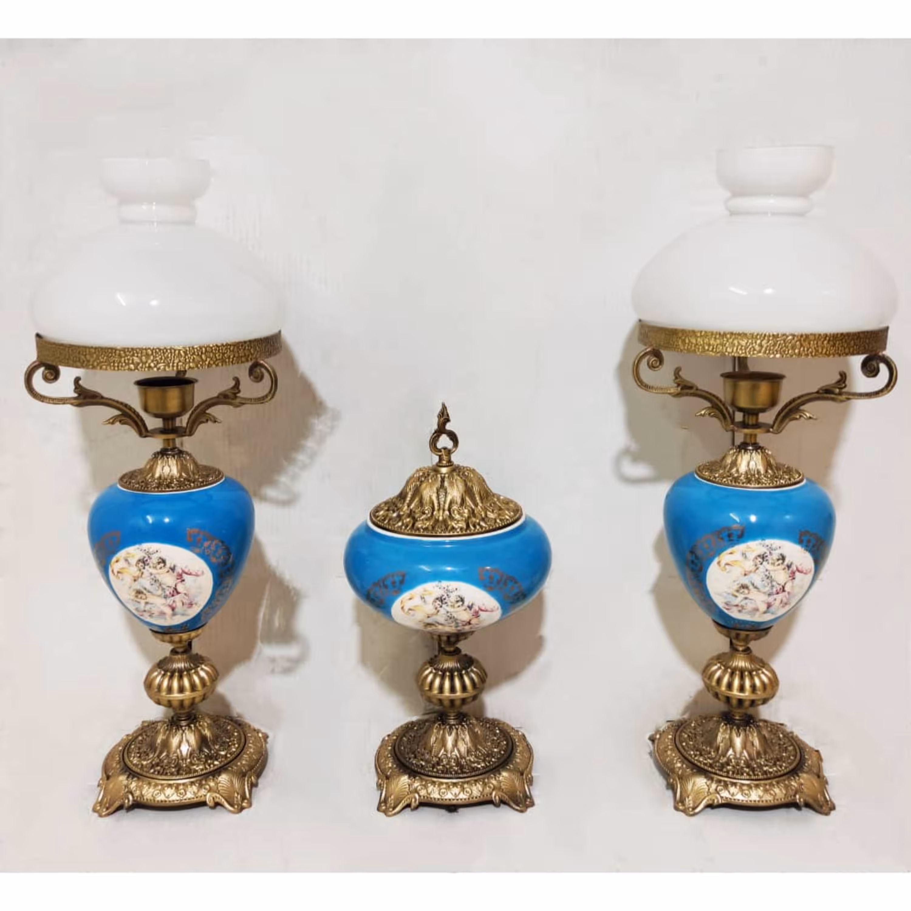 شمعدان مدل ست سه تیکه چراغهای پایه برنجی ارتفاع 64 سانتی متر