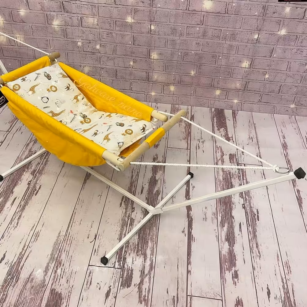 گهواره ننو نوزاد