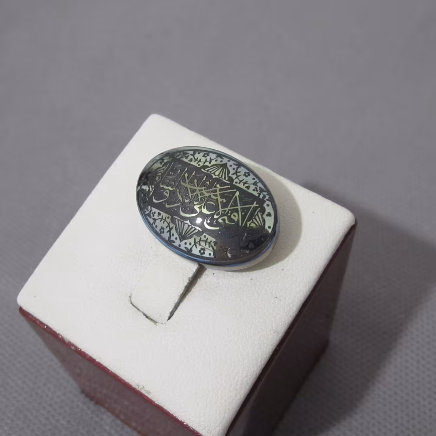 کتیبه حدید اصل دارای حدیث لا فتی الا علی لا سیف الا ذوالفقار در 2 رنگ