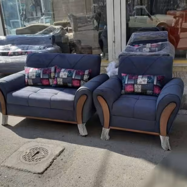 مبل اسکارلت . دارای رنگ بندی به سلیقه مشتری . جنس درجه یک با 18 ماه ضمانت کار . قیمت تولیدی