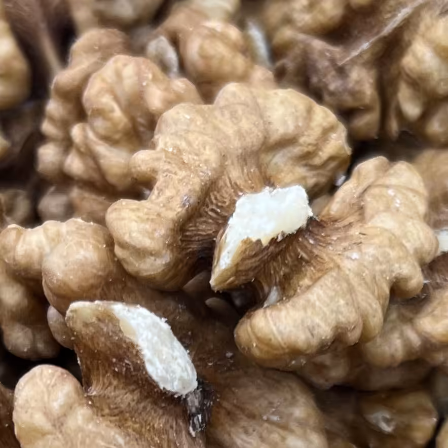 مغز گردو دوپرسفید ایرانی