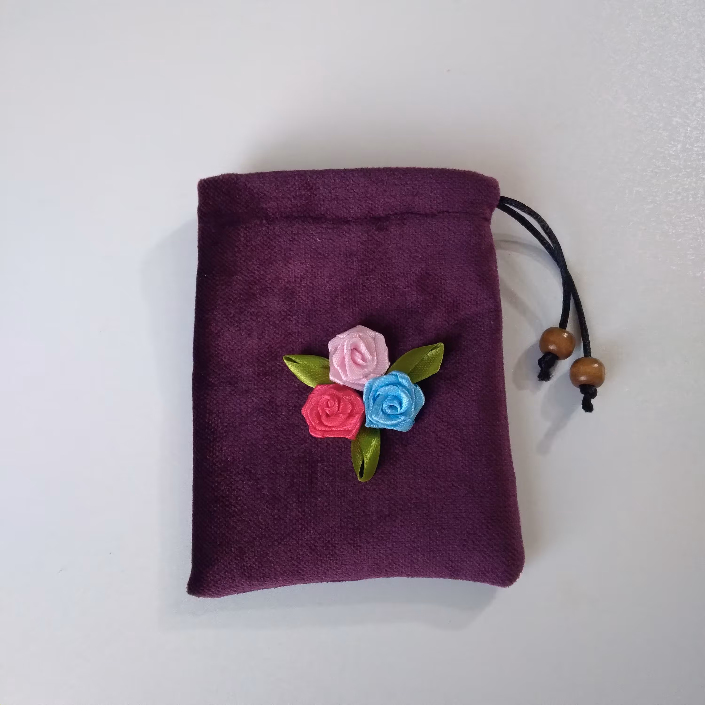 کیسه جای مهر و تسبیح 3 گل رز آفتاب