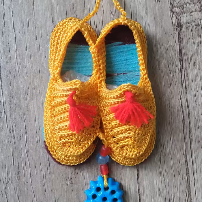 جاسوییچی و جاکلیدی و آویز گیوه دست ساز