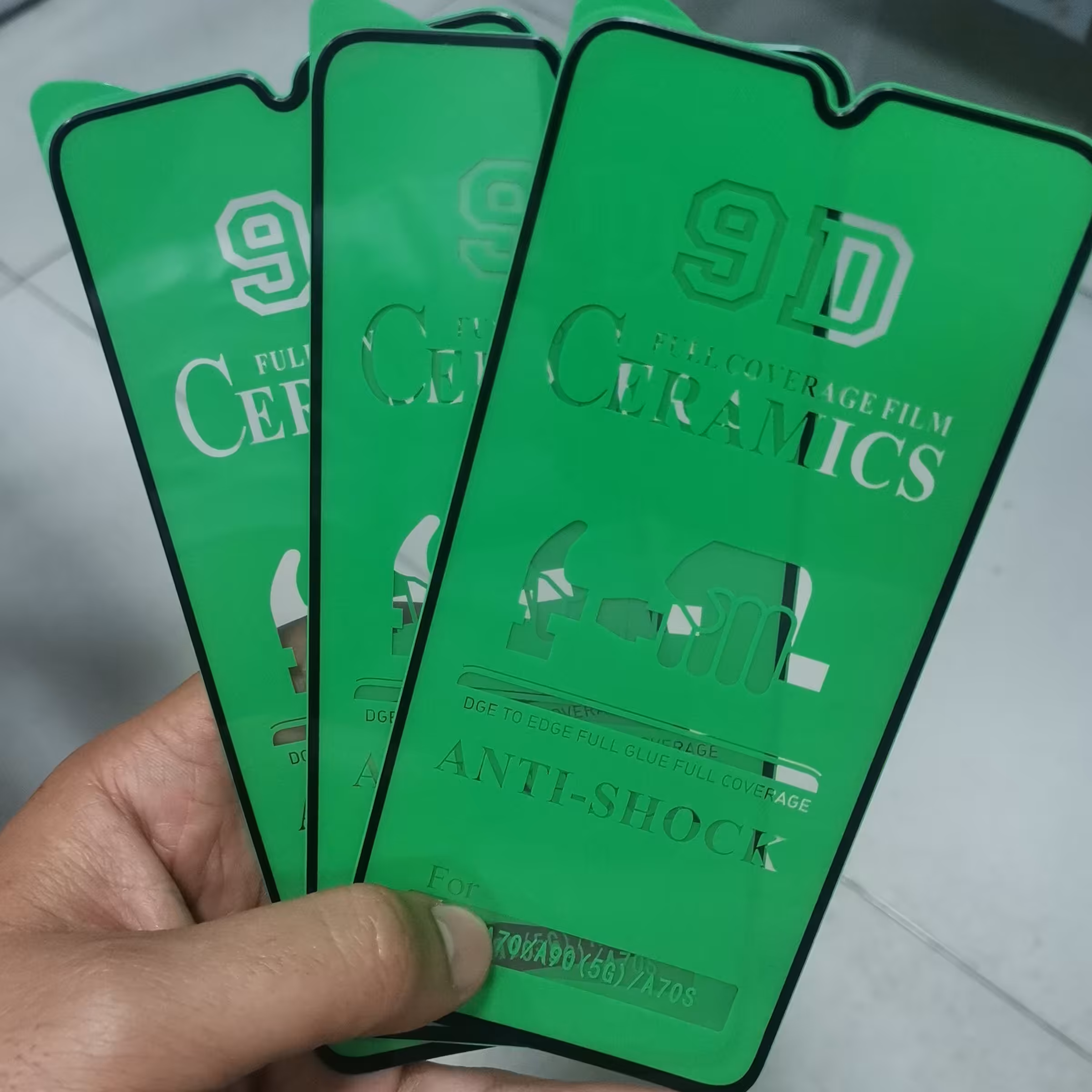 گلس سرامیکی A70 با کیفیت مناسب 