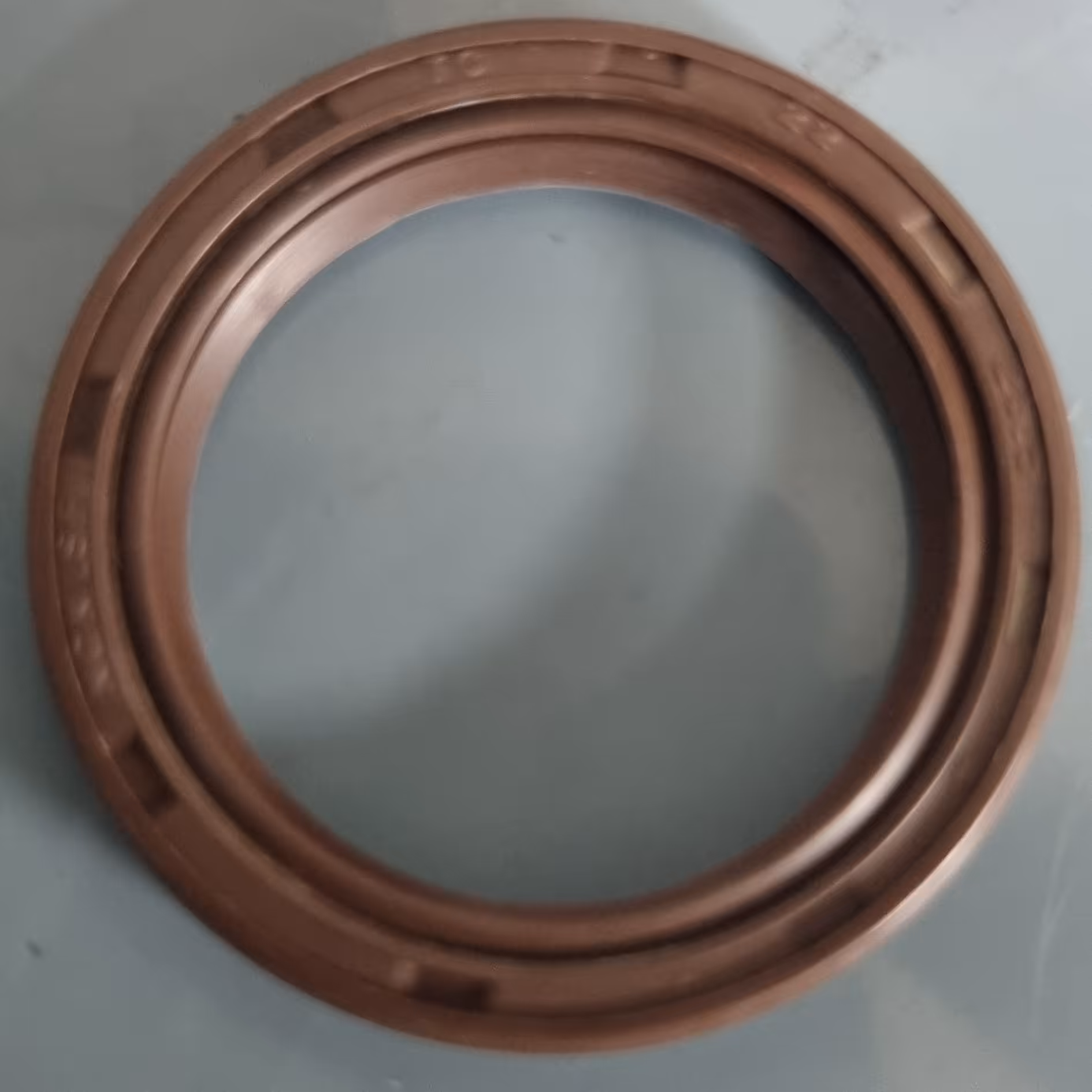 کاسه نمد 28.5 22 4 وارداتی  ( 4 28.5 22 )