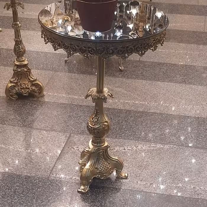 میز  برنزی  تک پایه  zl00065