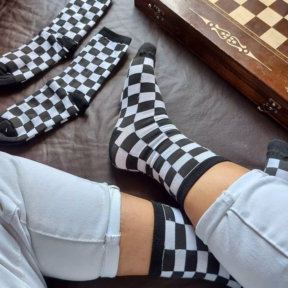 جواب شطرنجی مشکی طوسی