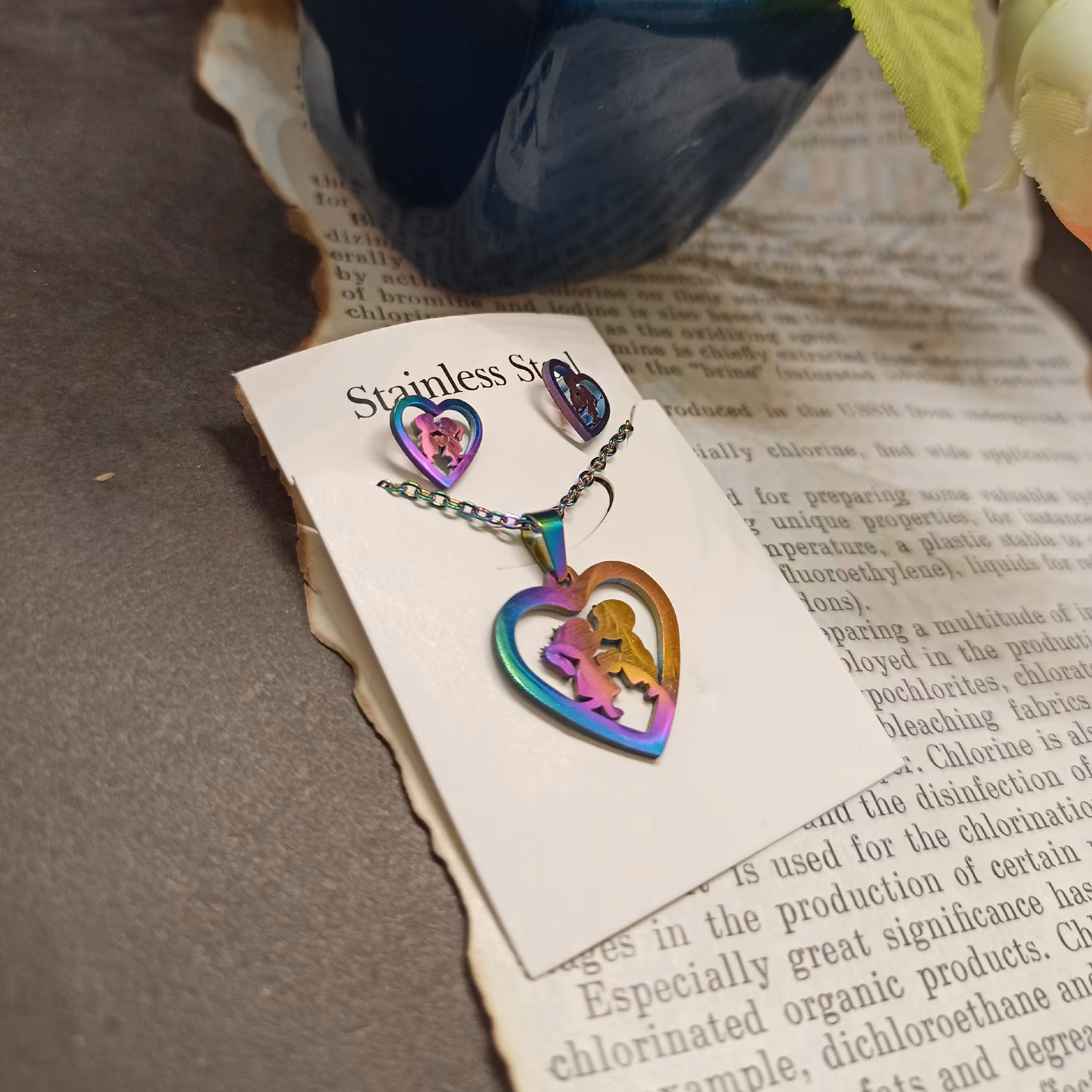 نیم ست استیل هولوگرامی رنگ ثابت طرح عاشقانه 