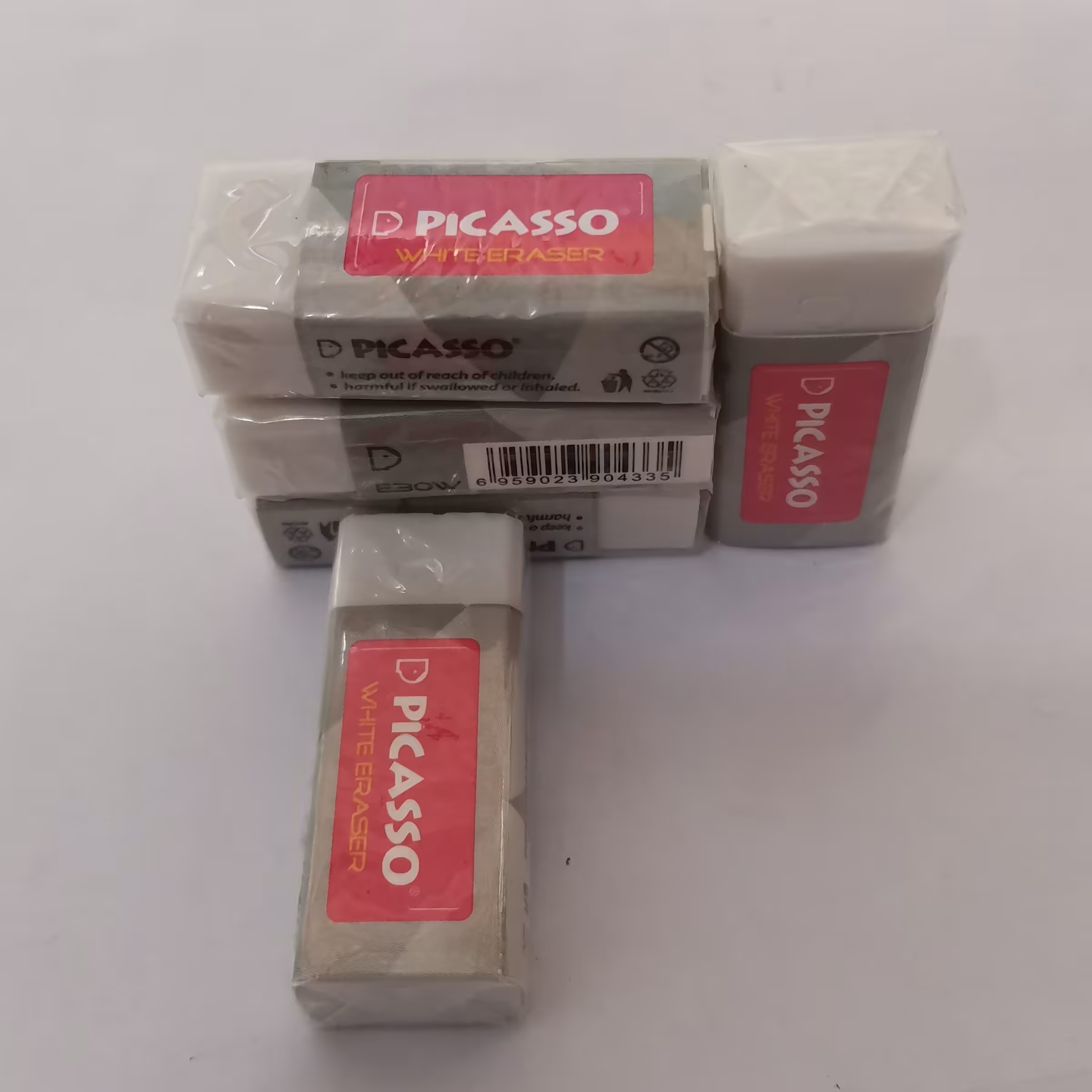 پاکن کوچک پیکاسو