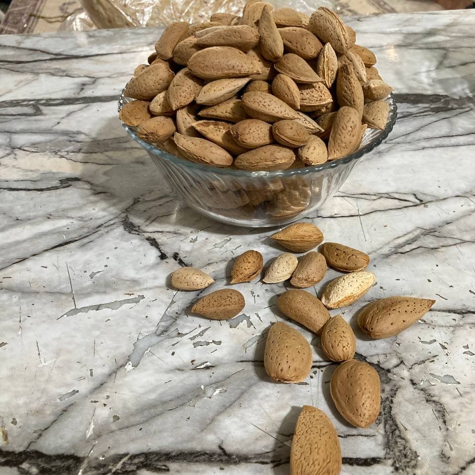 بادام تویسرکان عالی و درجه یک