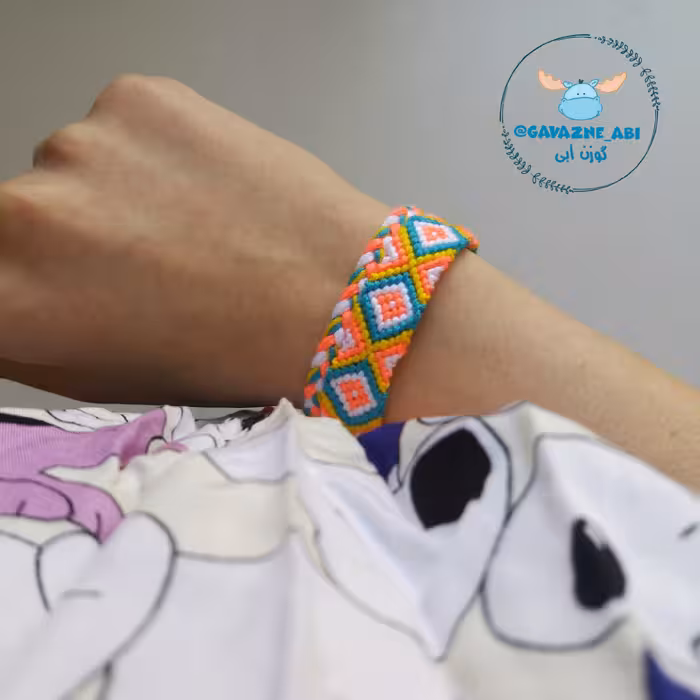 دستبند دوستی طرح یخمک پلاس - زرد و آبی و صورتی و سفید