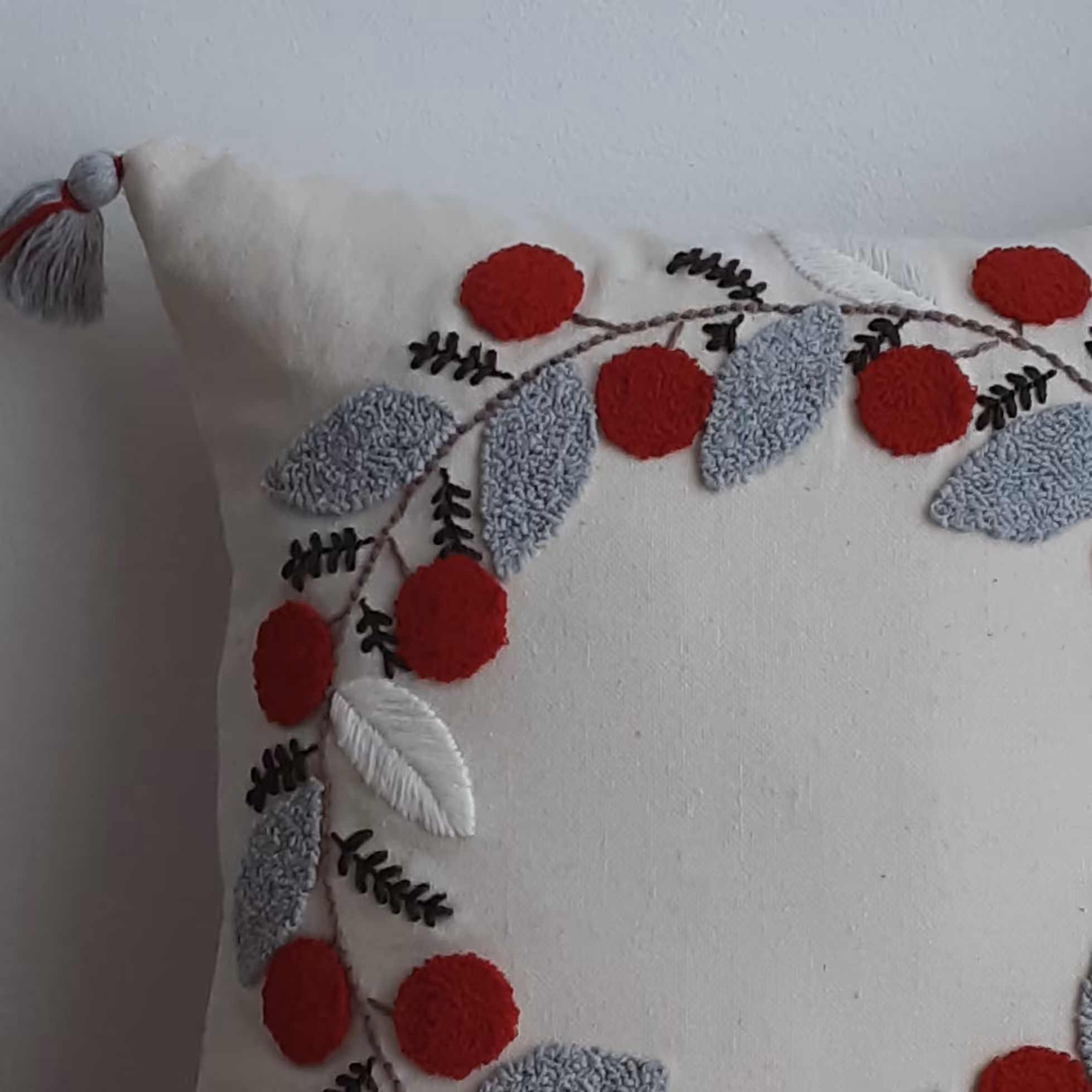 کوسن پانچ زیبا