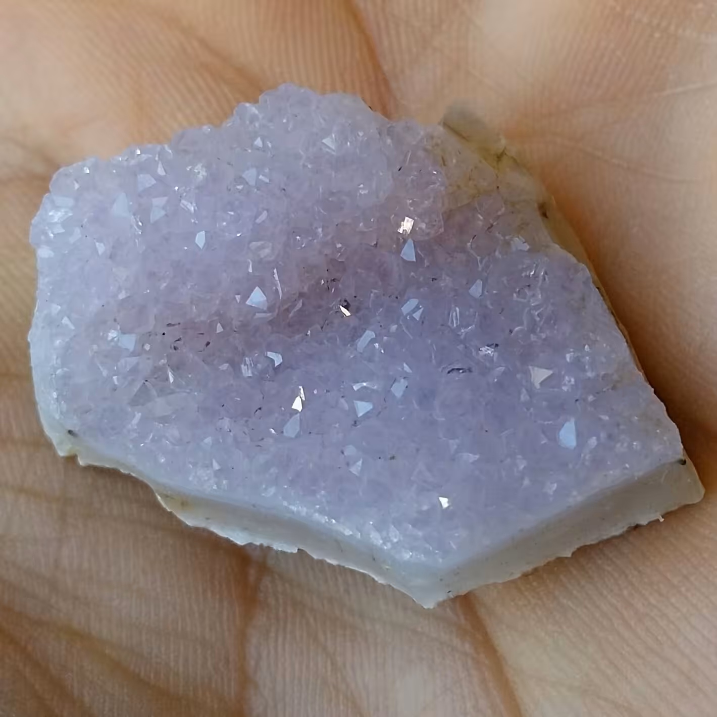 سنگ راف آمتیس بسیاار زیبا بی نظیر دیدنی کاملا طبیعی شاهکاار خلقت خاااا ص محشر
