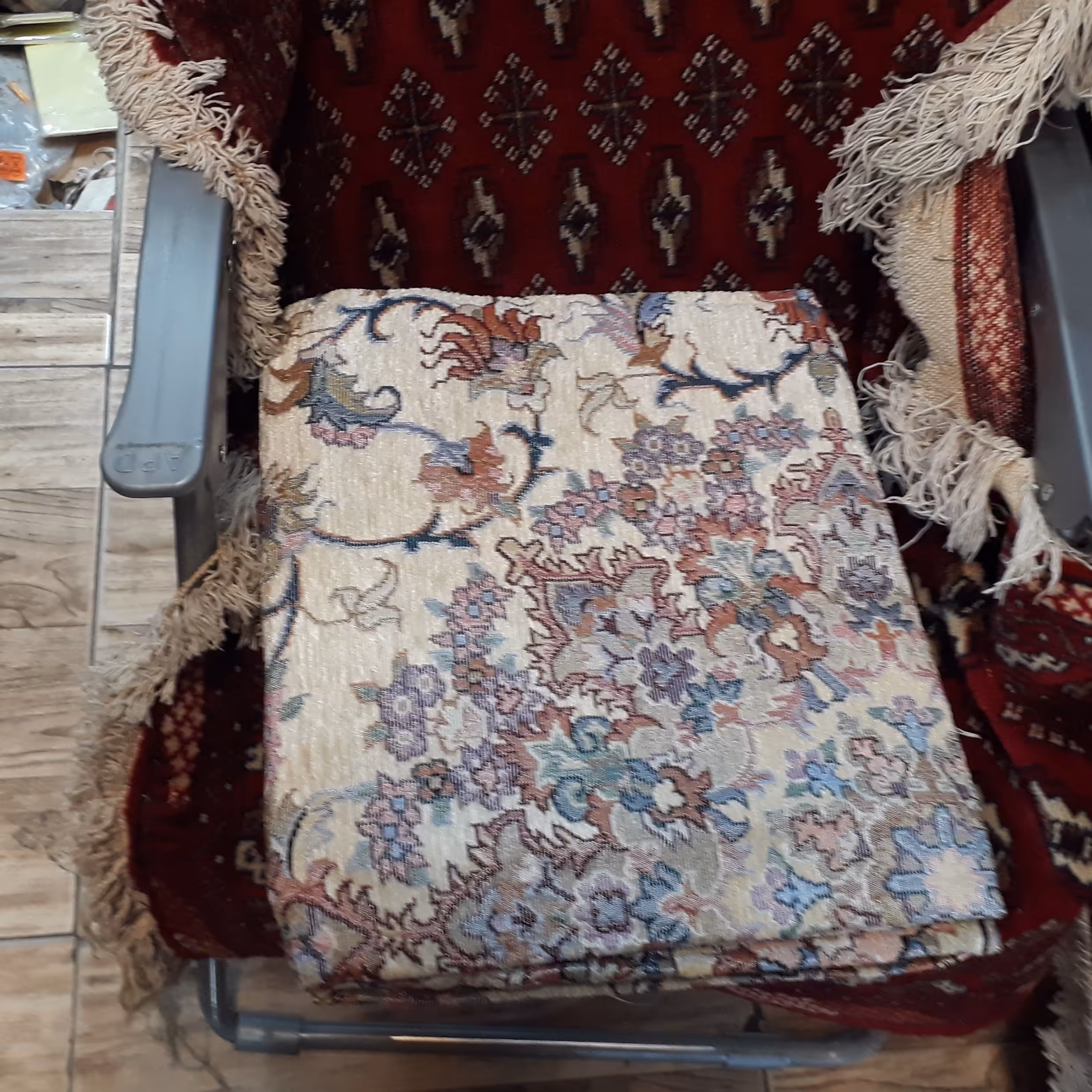 روفرشی 3 متری ابریشم برجسته گل 1550g