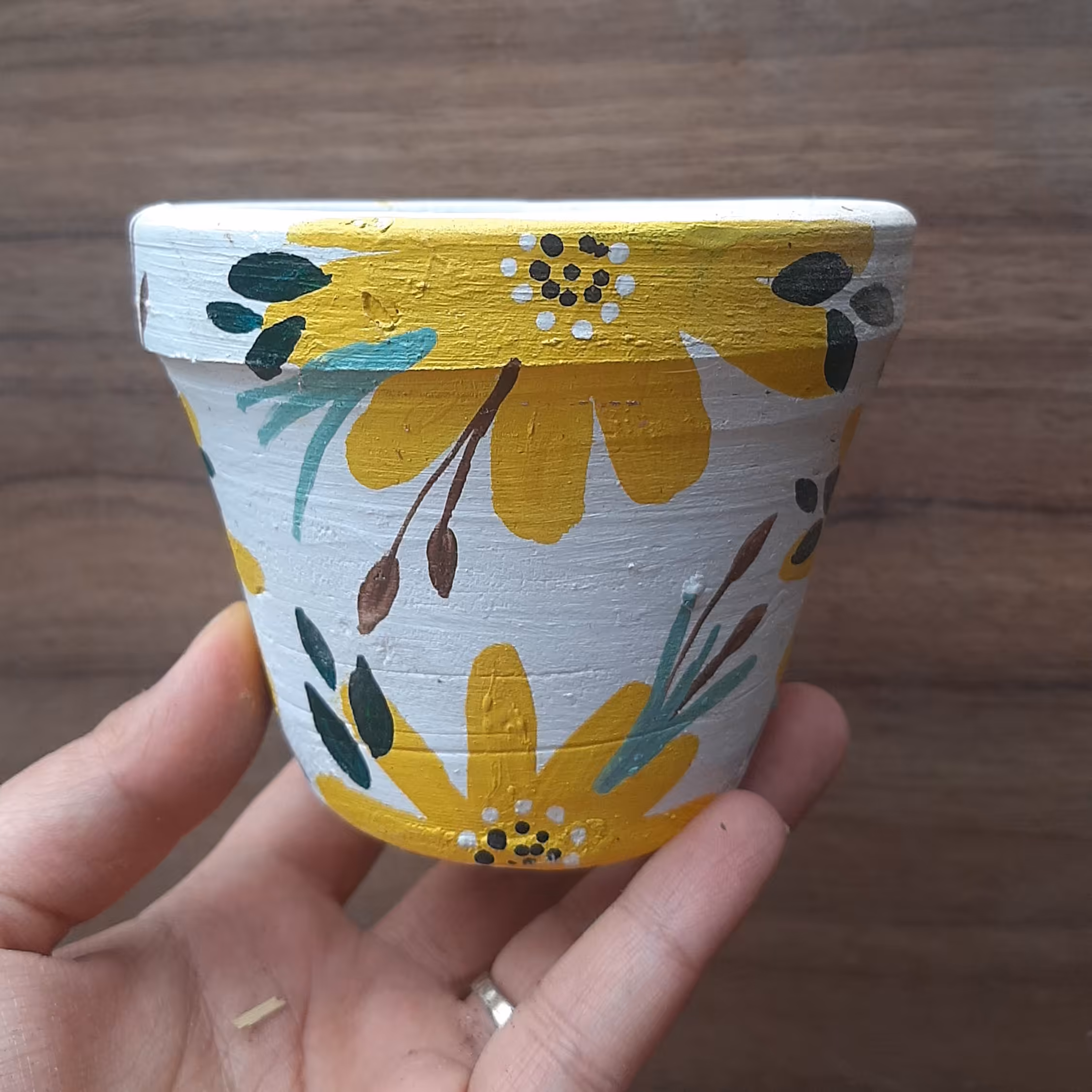 گلدان سفالی