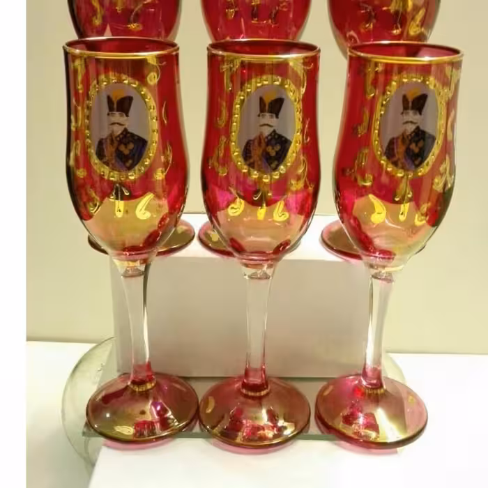 جام بلند مدل خیاری جام شیشه ای شاه عباسی بولور