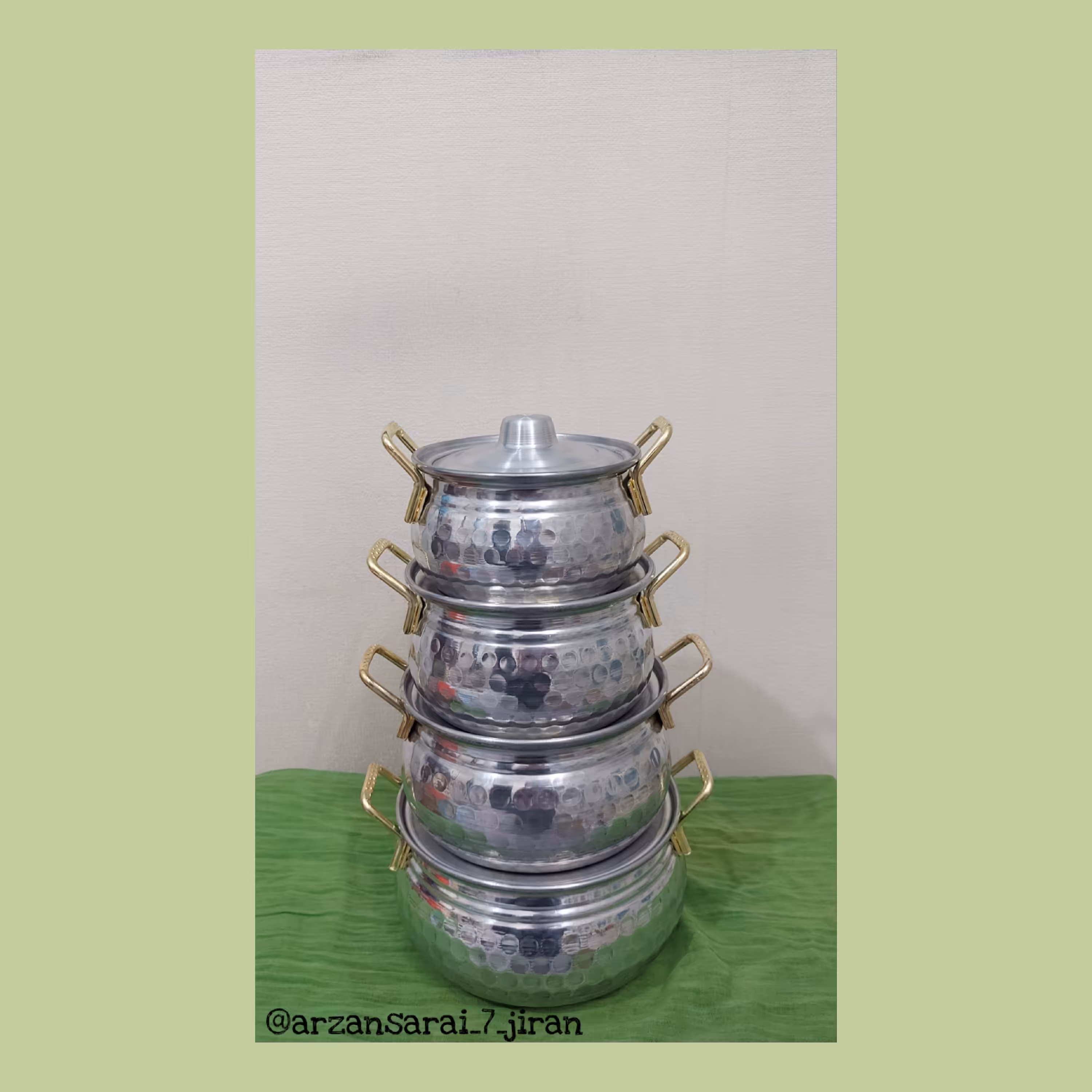 سرویس4 تایی چکشی دسته طلایی