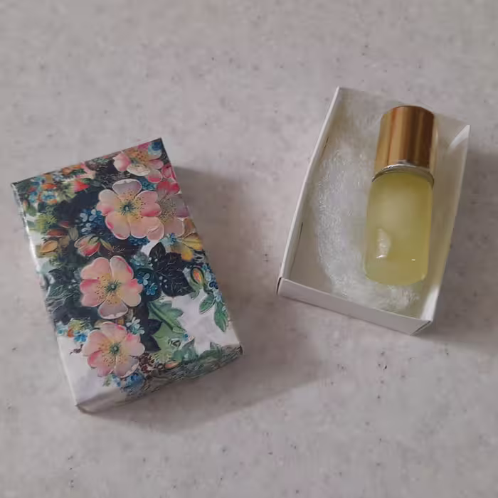 عطر گل محمدی 4سی سی 