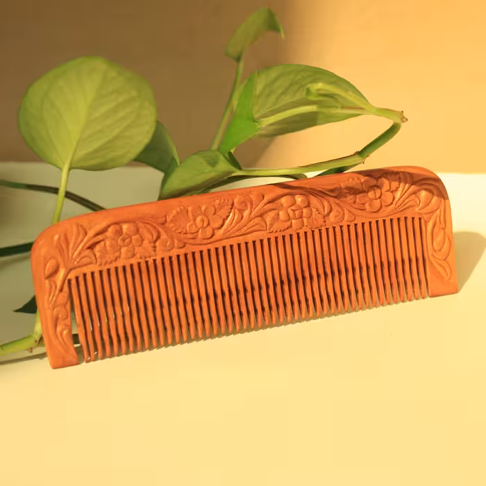 شانه چوبی منبت شده،از جنس چوب بامبو و راش