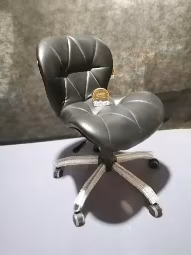 صندلی کپ چرخدار میکاپ کوتاهی زین اسبی