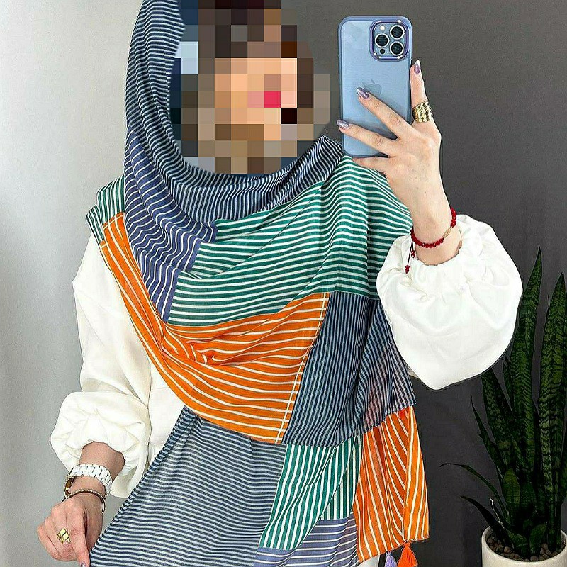 شال نخی منگوله دار 2