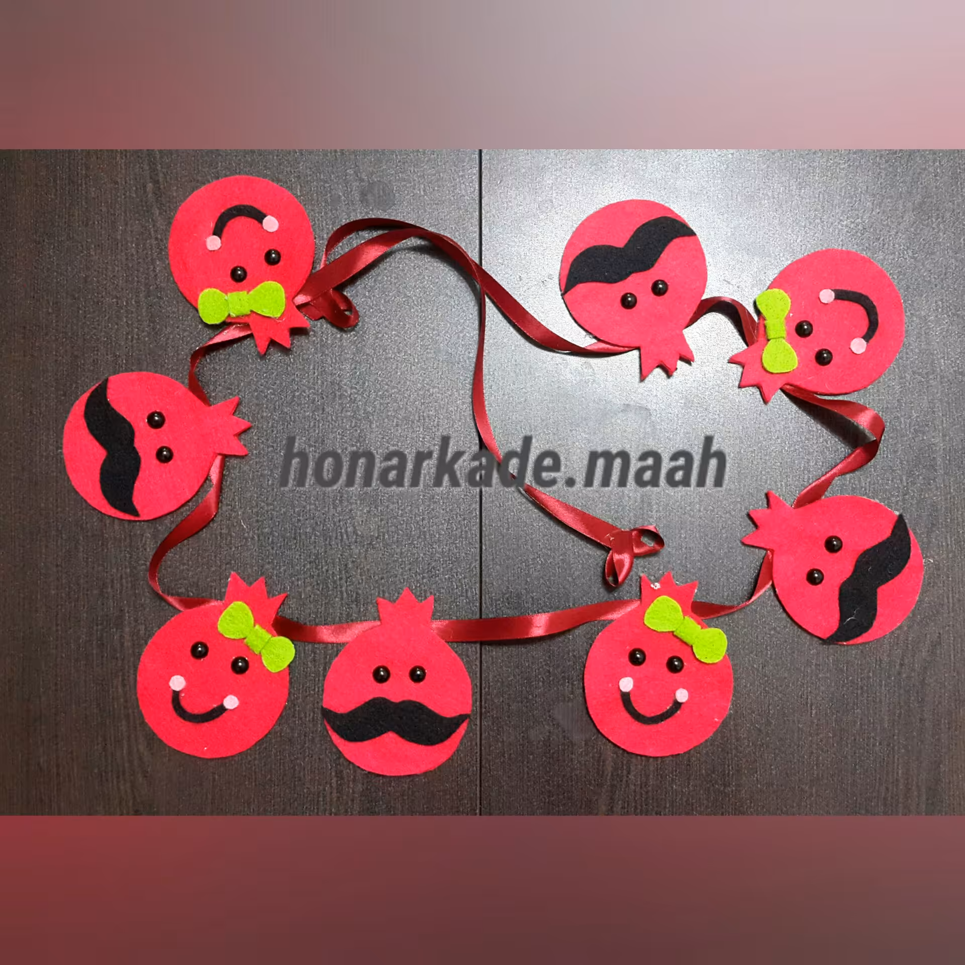 ریسه تزیینی دیواری یلدایی طرح انار