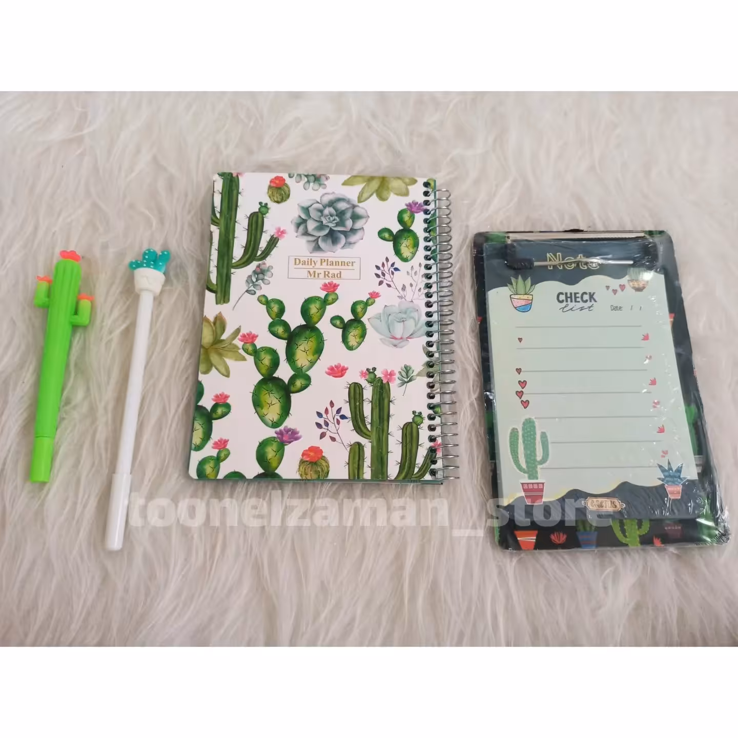 ست کاکتوسی شامل پلنر دو عدد روانویس و تخته شاسی سایز a5 با برگه