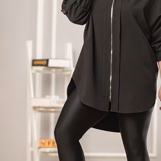 مانتو زیپ دار فری سایز جنس مازراتی رنگ مشکی 