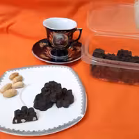 شکلات مغزدار  فله ای 300 گرمی ارسال رایگان