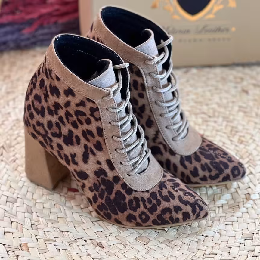 پوتین  پلنگی زنانه