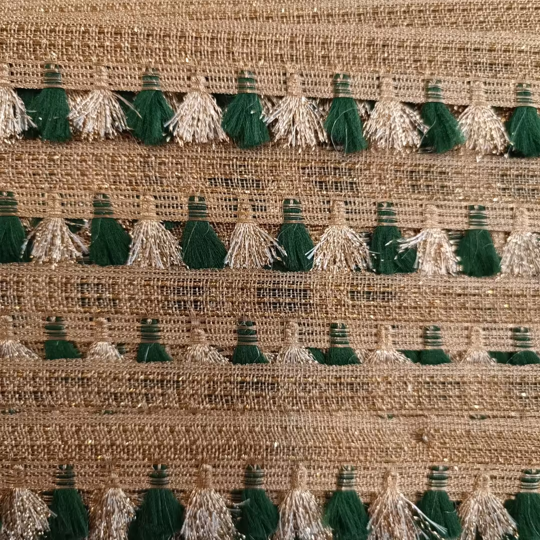 یراق تزئینی طلایی-سبز  بسته یک متری