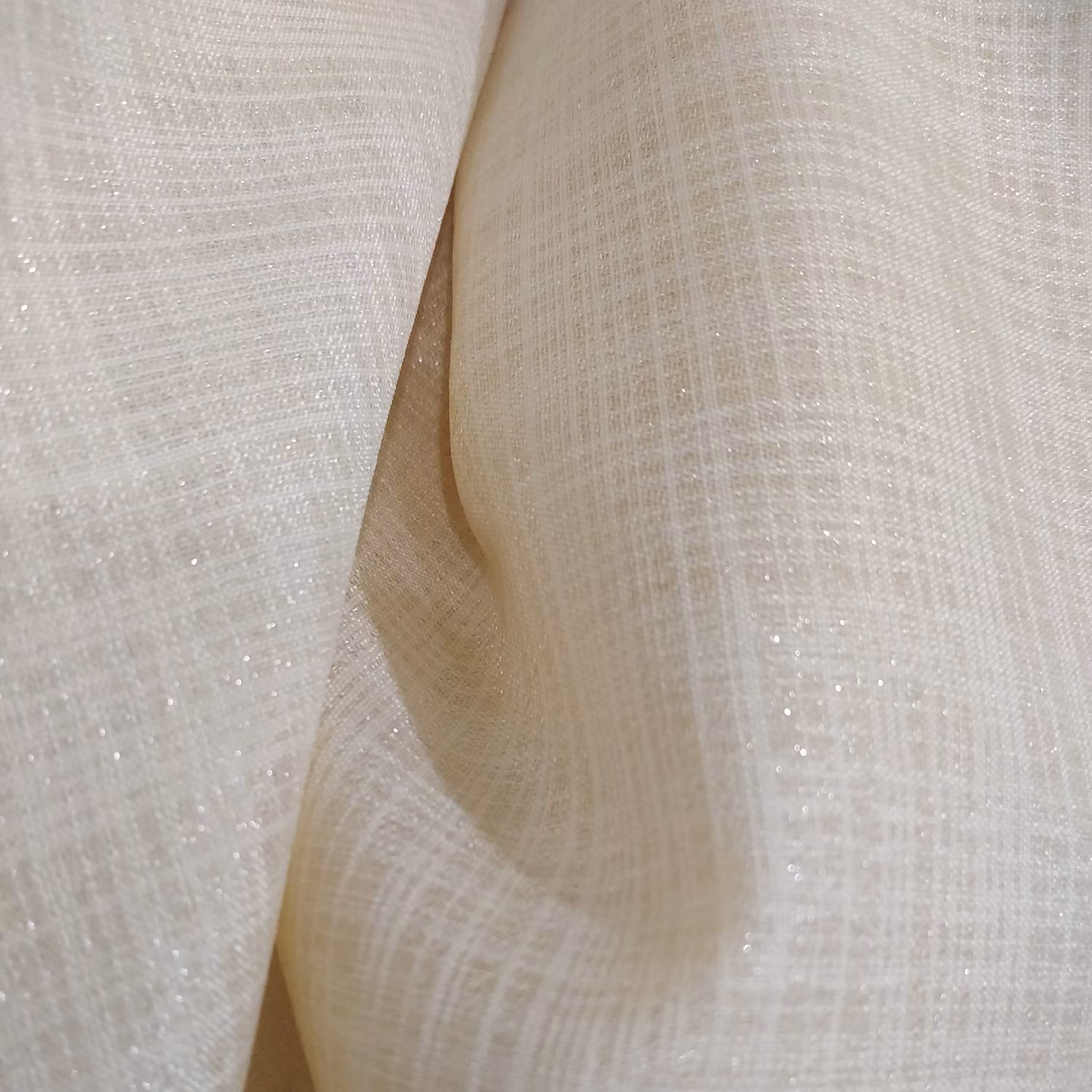 حریر نازلی بدون شاین باکیفیت عالی رنگ شیری