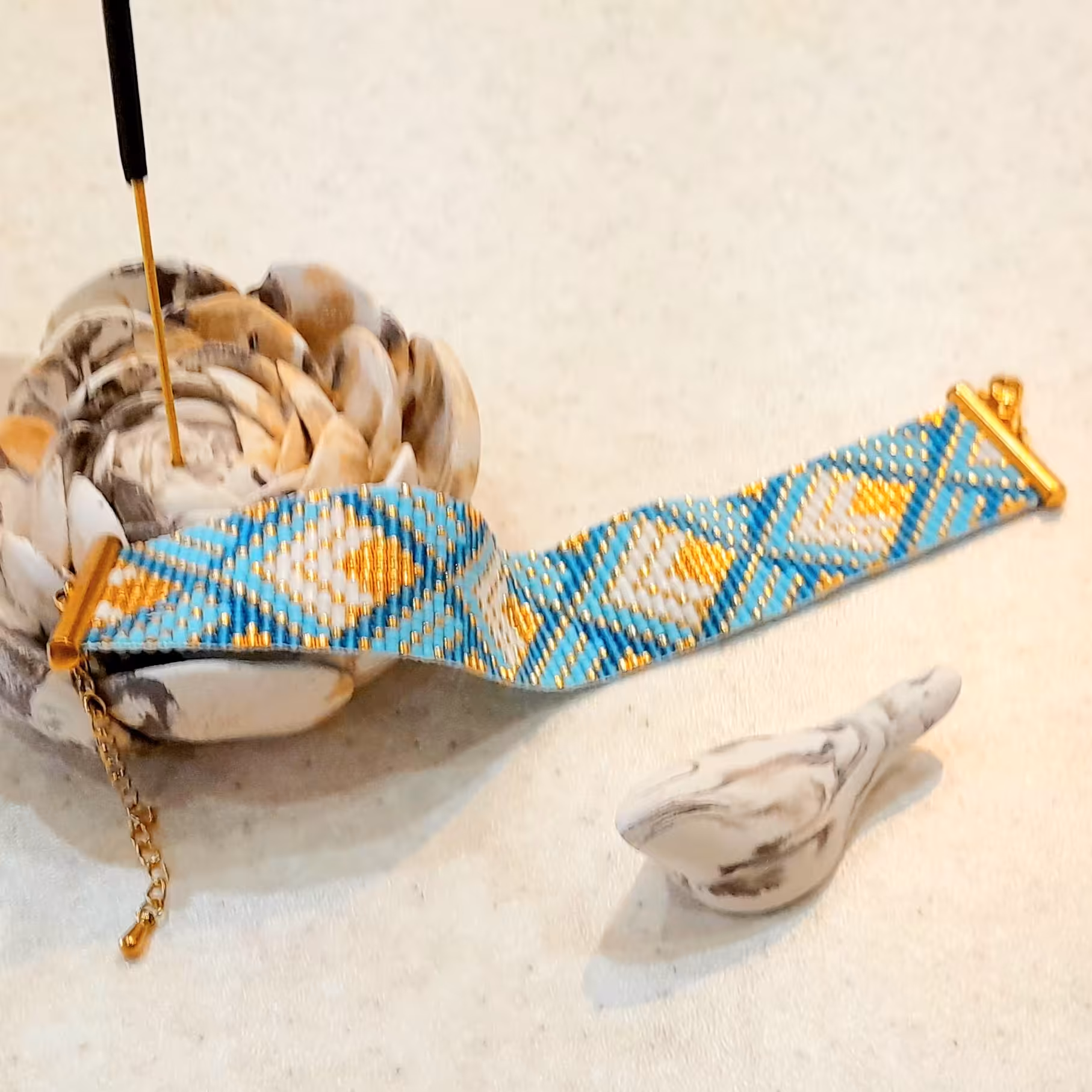 دستبند کد 20