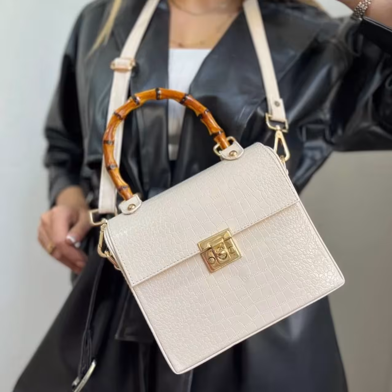 کیف ورنی پوست ماری کرم