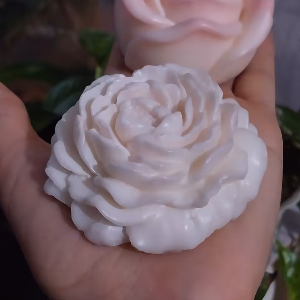 شمع گل آلاله 
قابل سفارش در هر رنگی.
تک رنگ یا دو رنگ