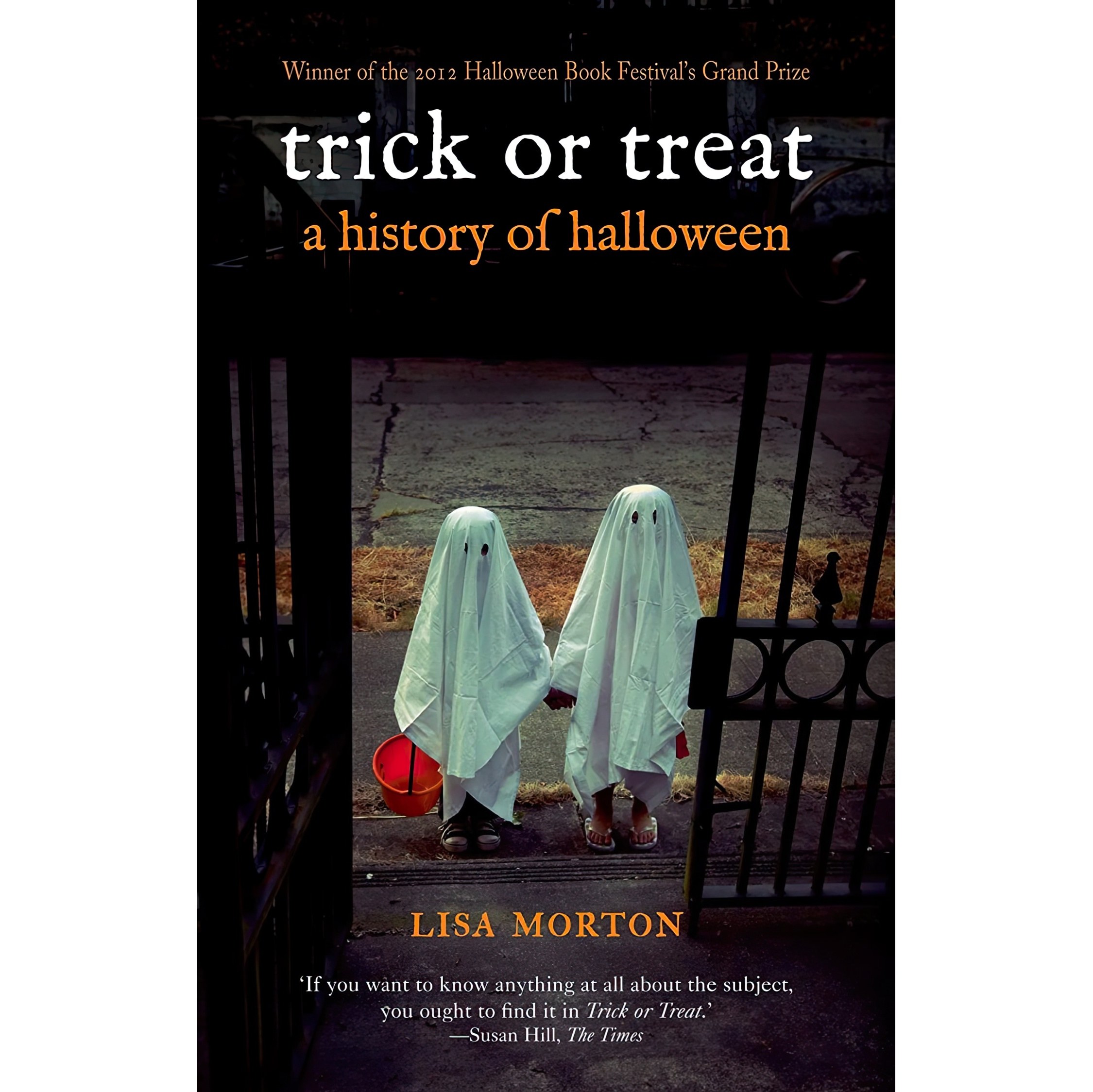 کتاب زبان اصلی Trick or Treat اثر Lisa Morton انتشارات Reaktion Books