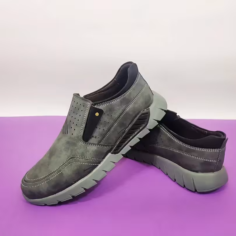 کفش مردانه طبی دارای کفی طبی شیک و بادوام با ارسال رایگان 