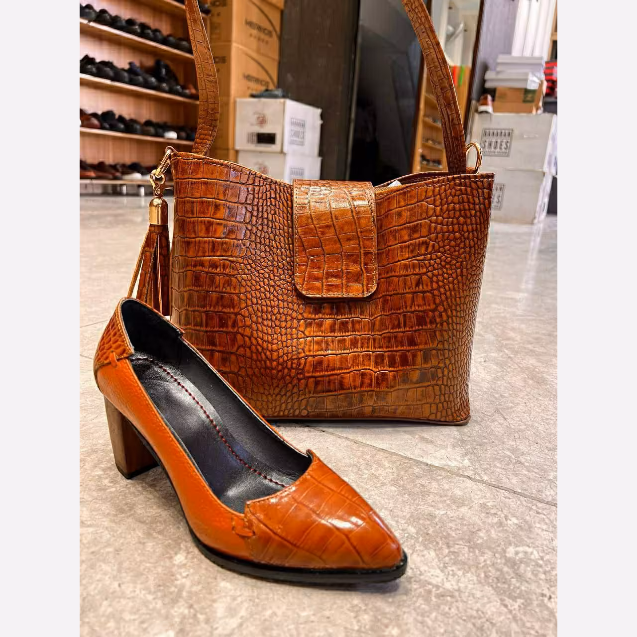 کفش مجلسی زنانه تمام چرم مدل نگین