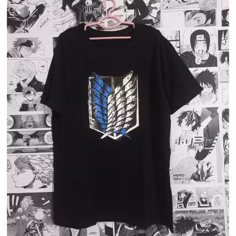 تیشرت چاپی طرح بالهای آزادی