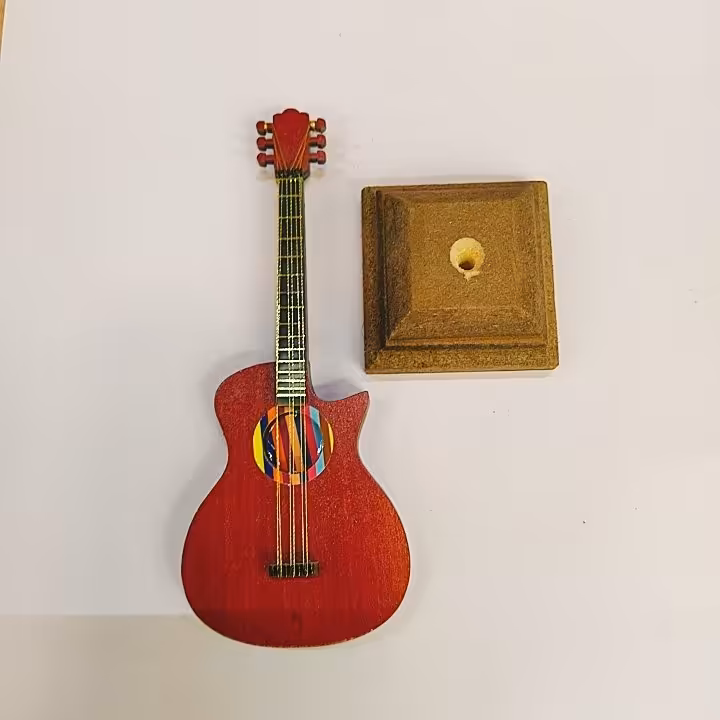 ساز گیتار الکترو آکوستیک مینیاتوری