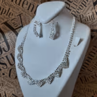 نیم ست تمام نگین مجلسی 3