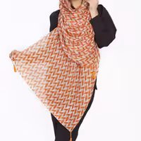 شال نخی منگوله دار بهاره
 برند: ریچ استار
قواره : 75*200
رنگ بندی : 8 رنگ