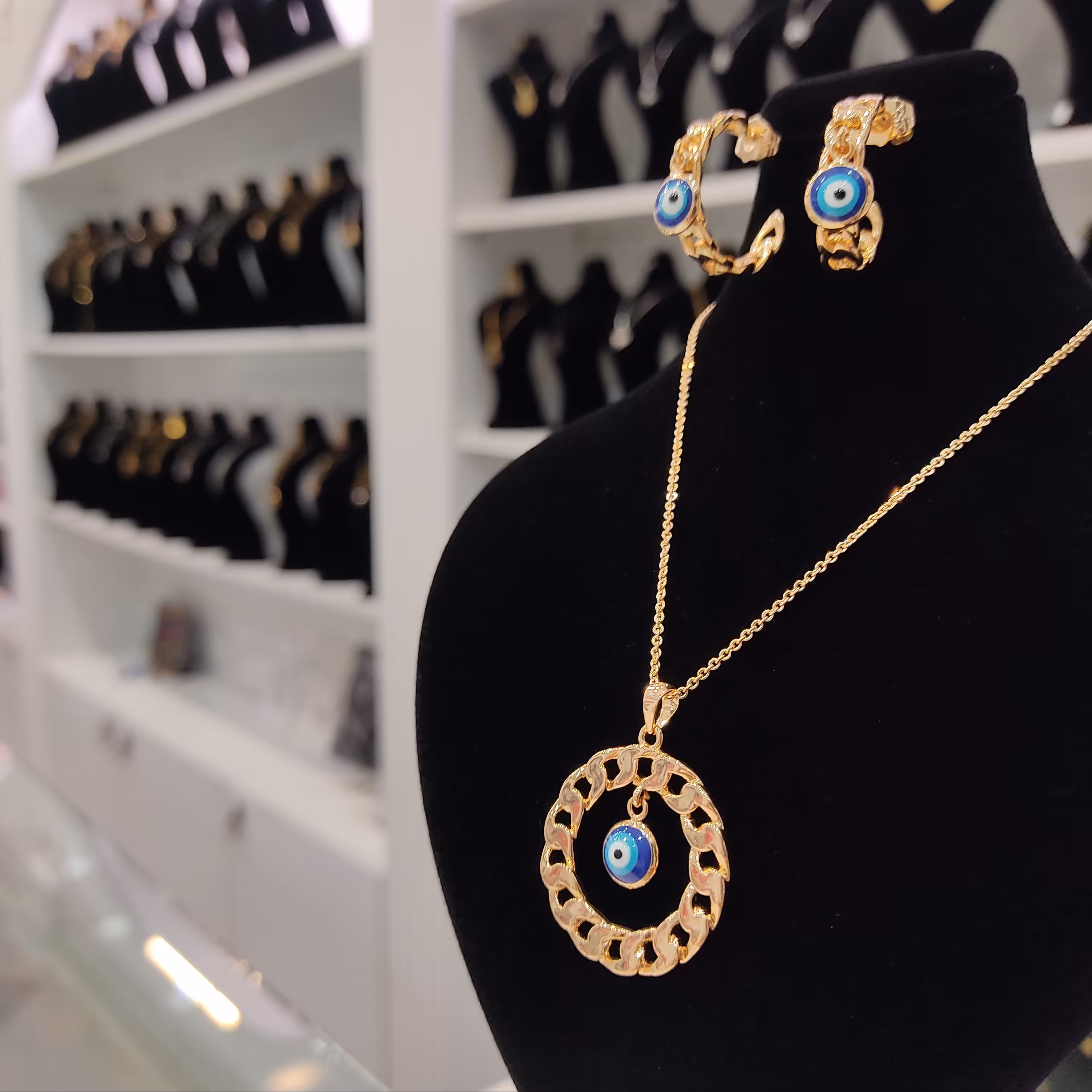 نیمست چشم زخم دور کارتیر رادیوم آبطلا همراه زنجیر